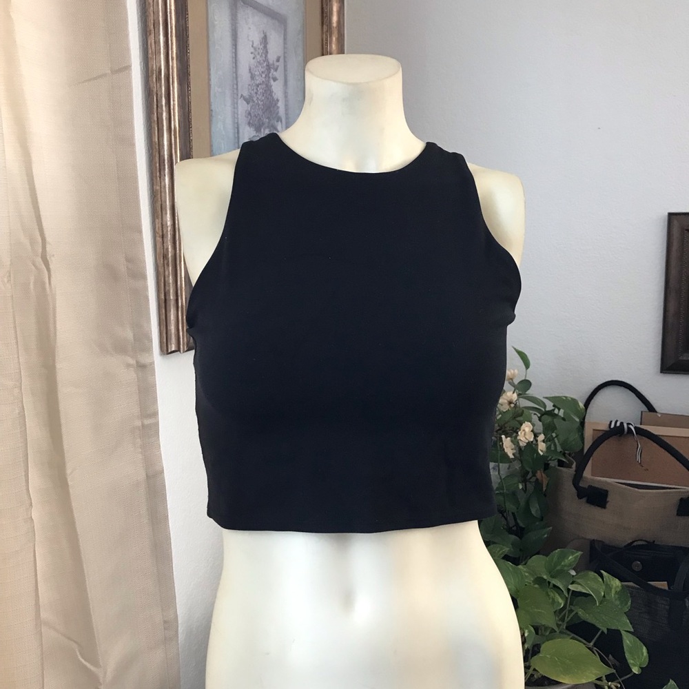 Athleta | Black Crop Athletic Tank With Built-in Shelf Bra Sz Medium